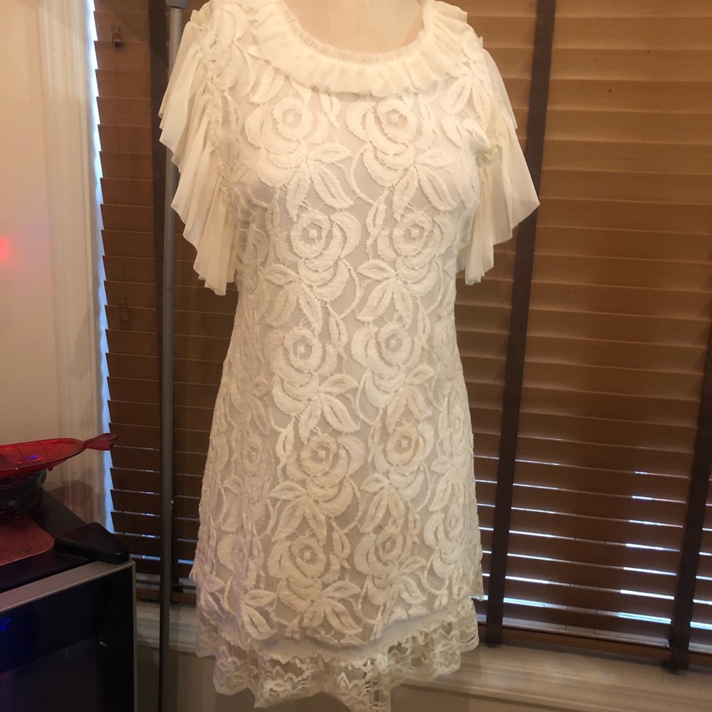 ‼️‼️Sale‼️‼️Hot & Delicious Beautiful Lace Dress - Picture 4 of 10